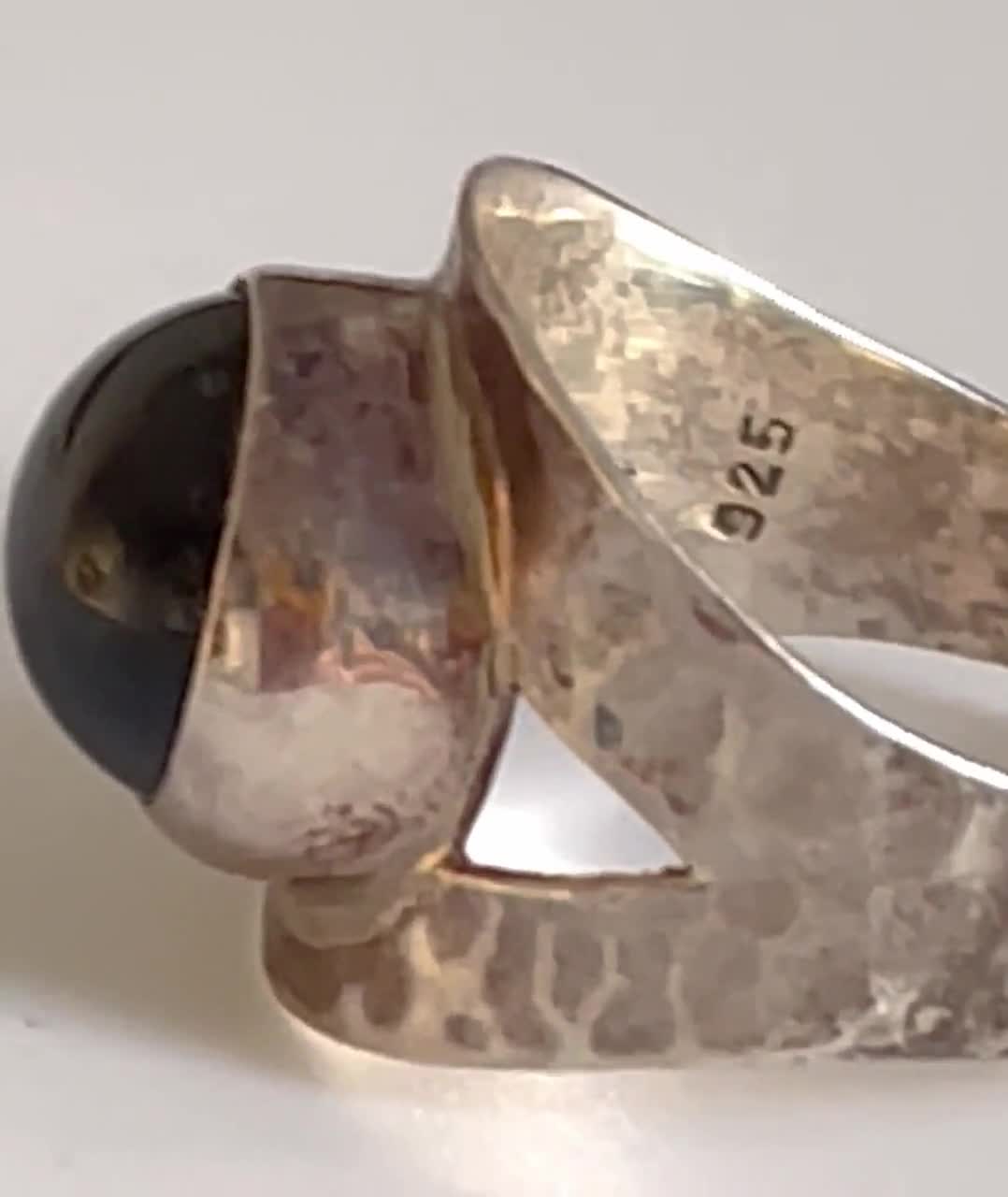Signet Ring 70s French Vintage Hammered Silver 925 Hallmark