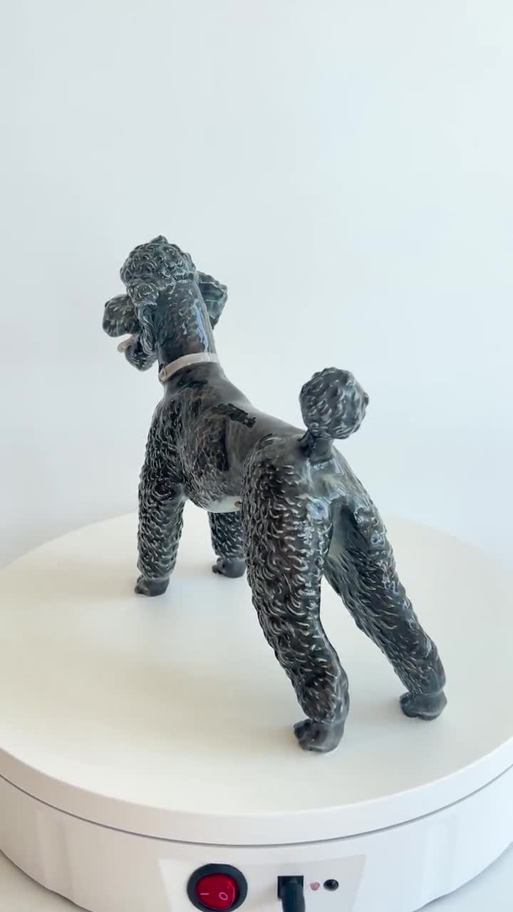 ローゼンタール社製 プードル磁器置物 – テオドール・ケルナー、モデル