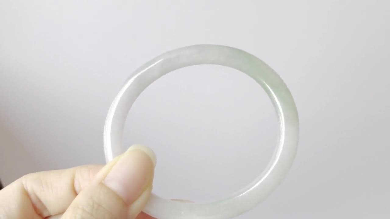 53.6 mm Aグレード天然ラベンダーグリーン翡翠トラディショナル