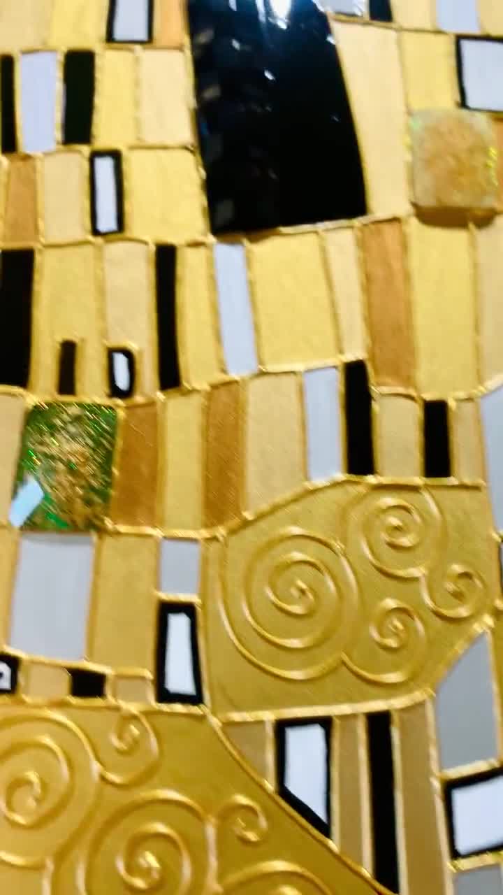 クリムト ステンドグラス The Kiss グラスマスターズ 接吻 接吻 グスタフ・クリムト ステンドグラス 接吻の絵画 ガラスの壁