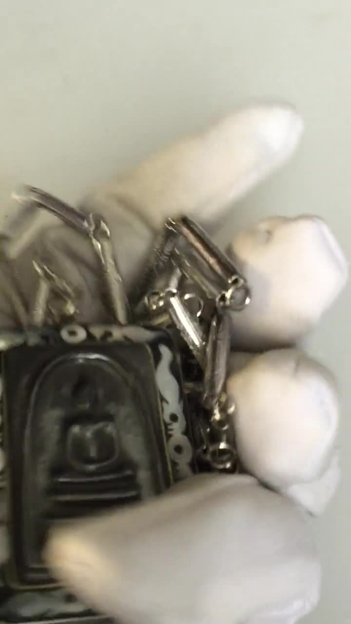 プラ・ソムデット・レクライ石ペンダント：タイの仏陀のお守り、お守り