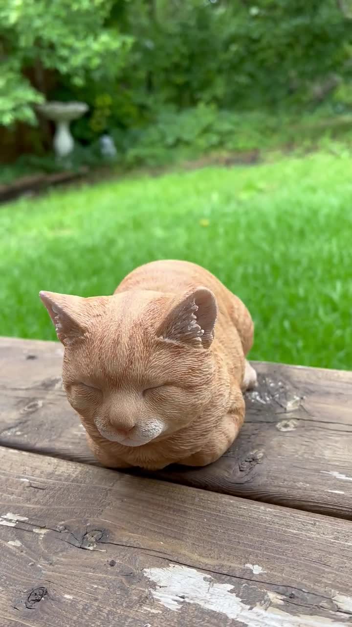 Cat / Kitten Figurine / Sculpture / Sleeping Cat Vintage Solid Brass Cat -   Canada