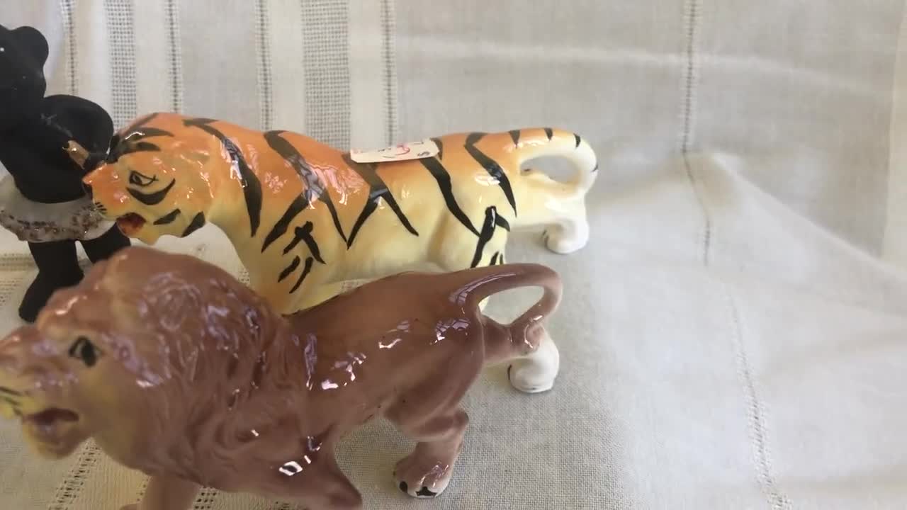 Vintage NORCREST Lion & Tiger, MINT Condition, Vintage Vintage NORCREST Lion & Tiger, MINT Condition, Vintage