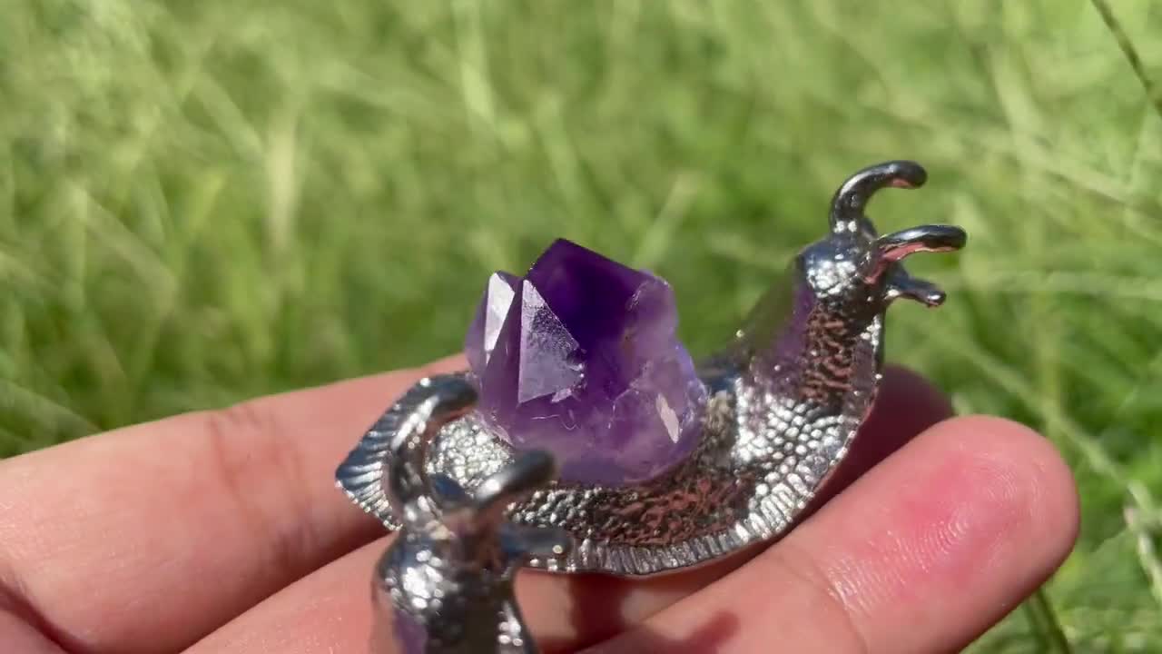 Amethyst Crystal Snail Skull: Natural Quartz Healing Decor - Etsy