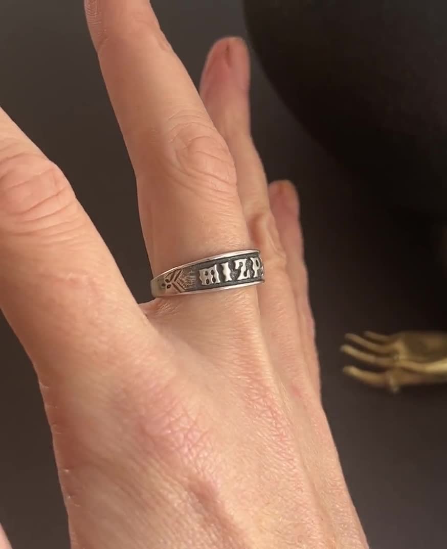 Mizpah An emotional bond between two. sterling silver meaningful ring with bible reference