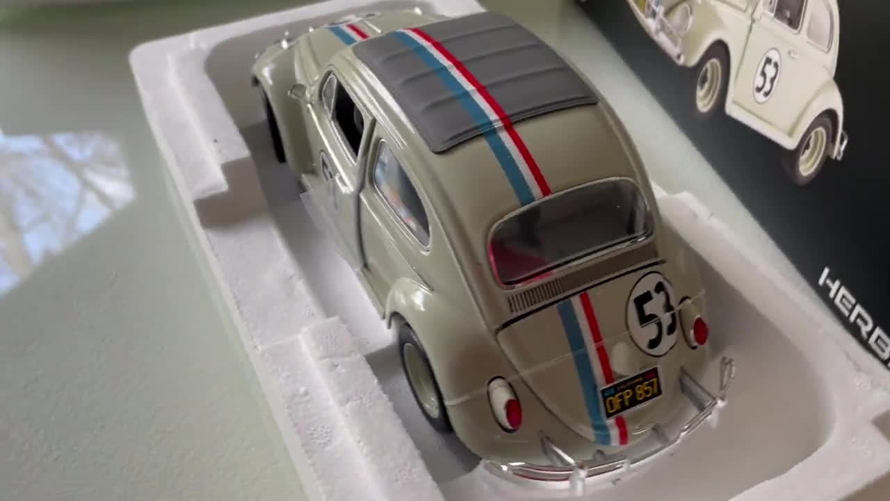 The Love Bug 1:18 HOT WHEELS ELITE Herbie #53 V W Volkswagen