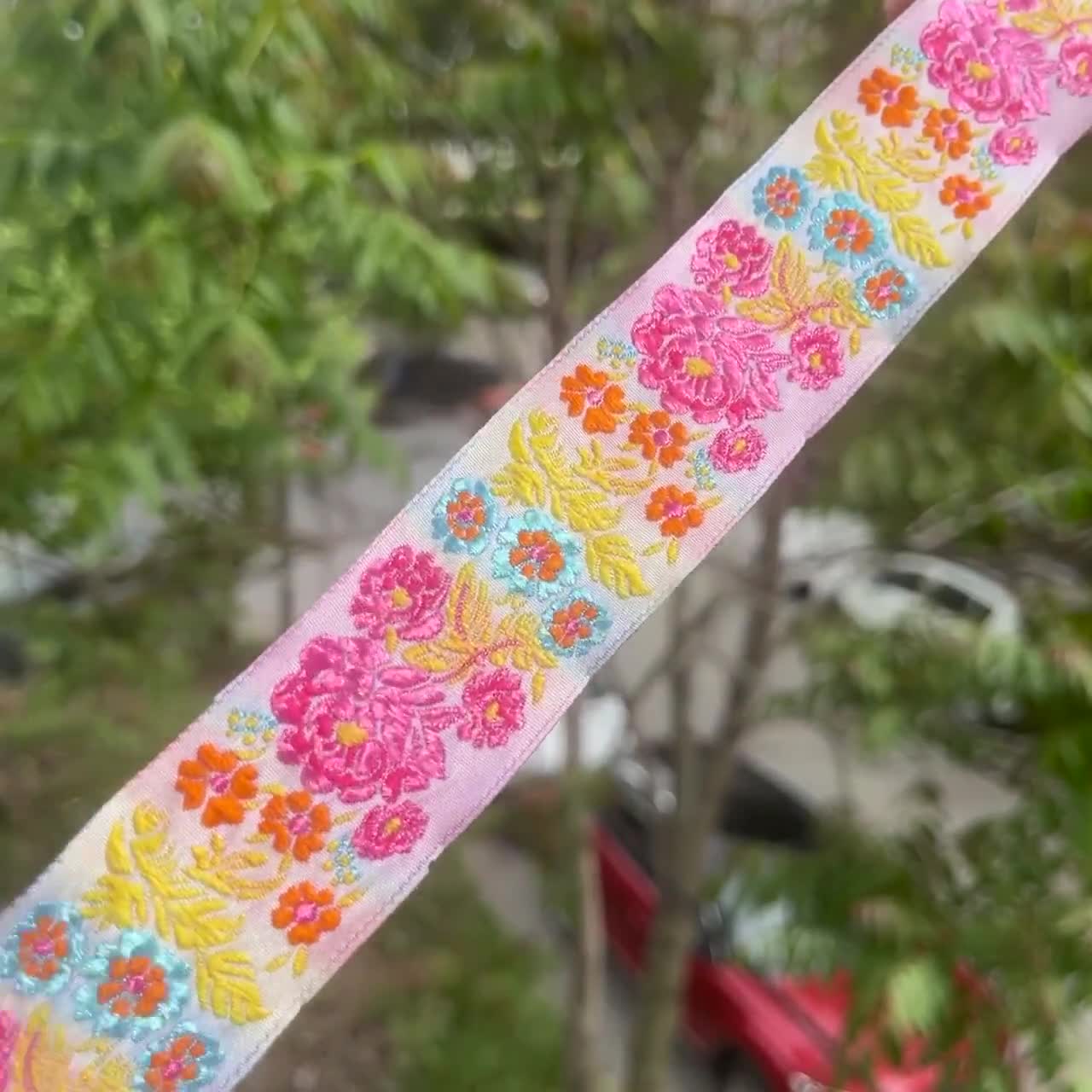 35 Mm Colorful Floral Embroidered Ribbon (1.37 Inches), Vintage