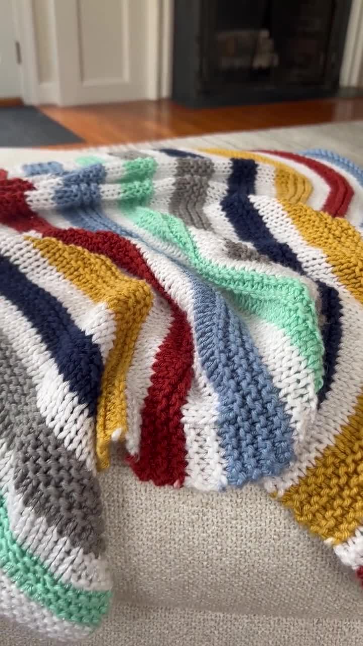 How to Knit a Cuddly Soft Baby Blanket - candyloucreations