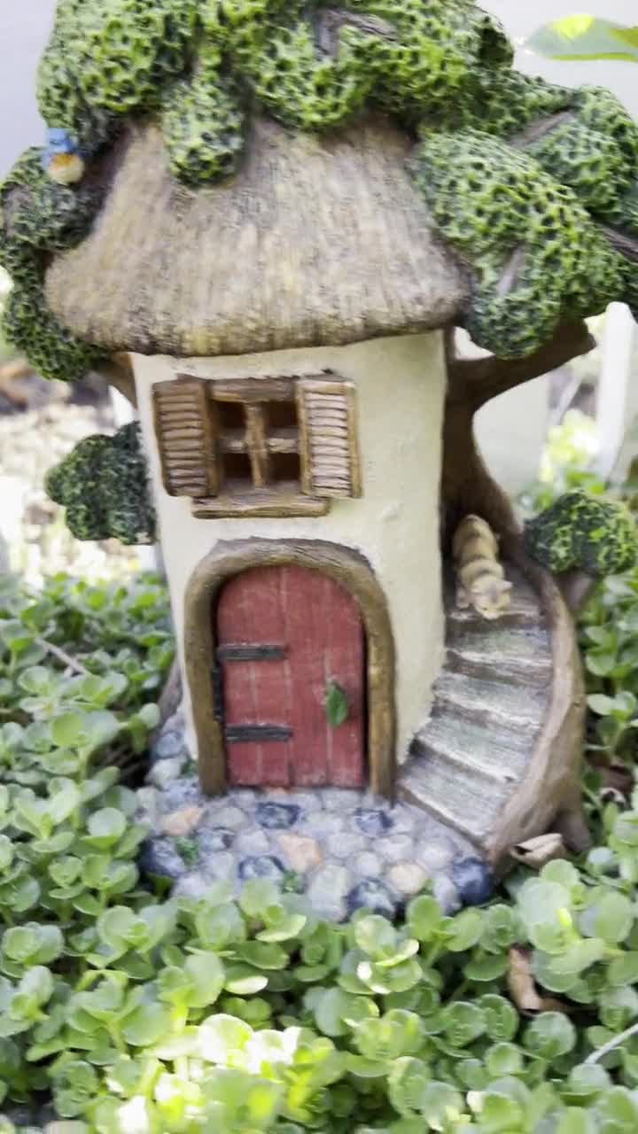 Country House, Fairy Garden Cottage Hinged Door Opens