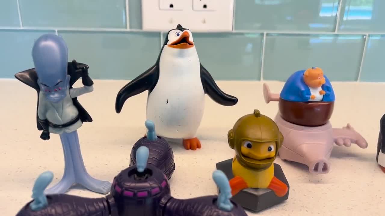 ヴィンテージハッピーミールおもちゃ – マダガスカル、チキンリトル