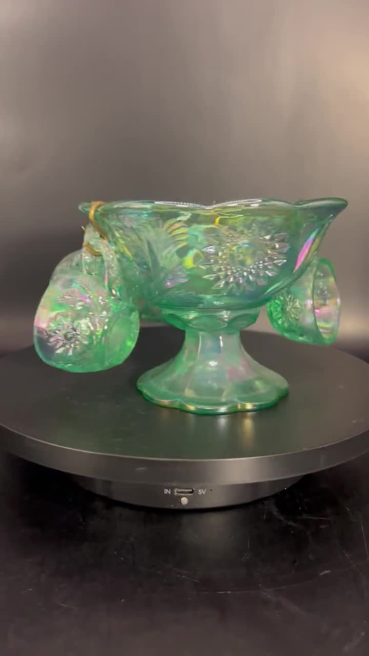 フェントン アクアグリーン デイジー＆ボタン イリデセントグラス ミニバスケット Fenton Iridescent Green Miniature Punch Bowl Set - Etsy