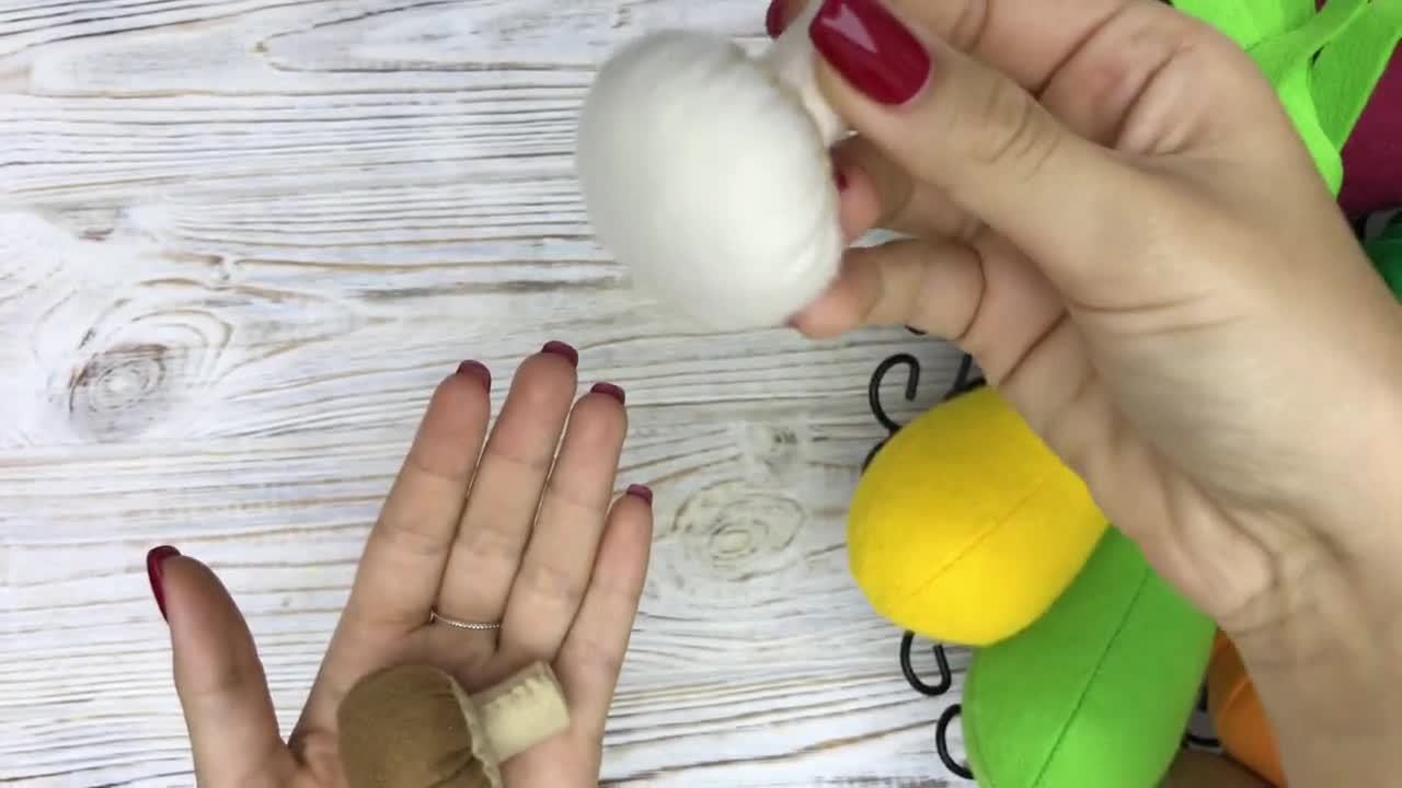 Cibo da gioco con funghi cibo in feltro, verdura, frutta, finta cucina per  bambini, peluche, giocattoli da cucina, cibo finto per bambole, mercato  agricolo per bambini -  Italia