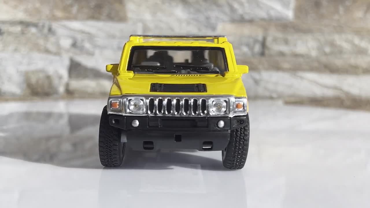 ハマー H2 2008 | モデルカー | スケール 1/40 モデルカー