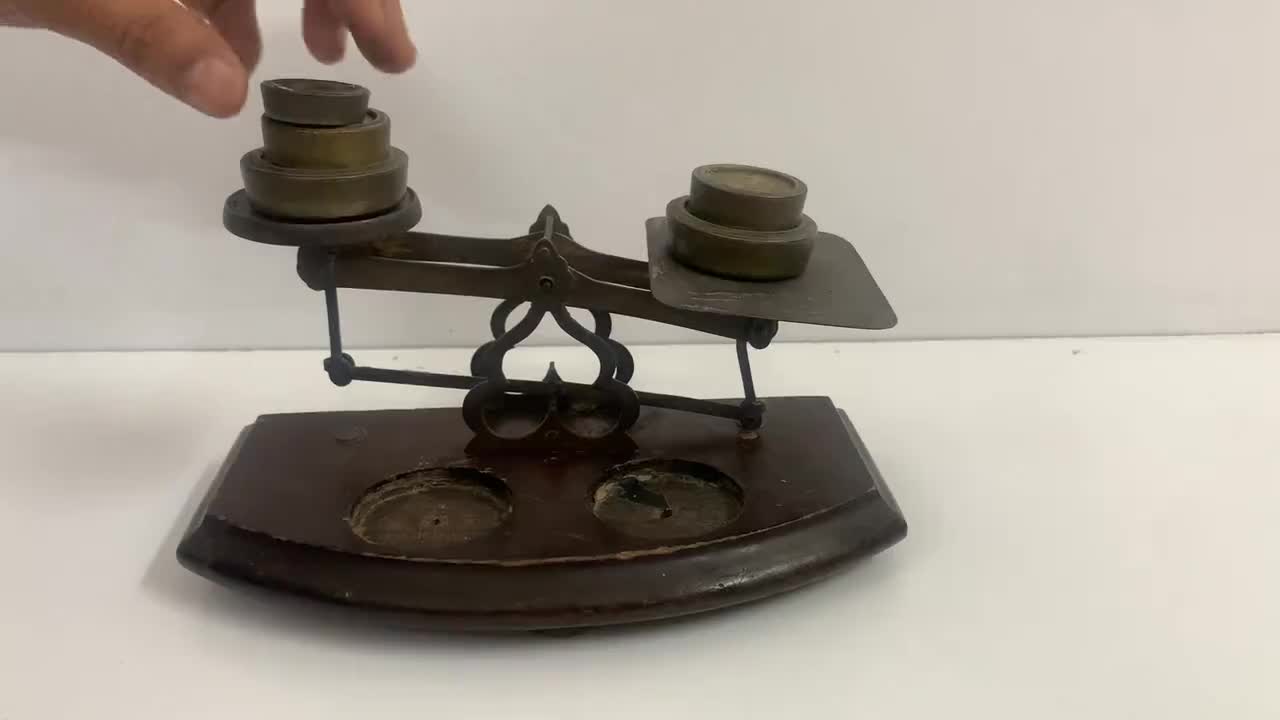 Vintage Weight Scale With Tollah and Ounce Weights Jewellers -  Hong  Kong