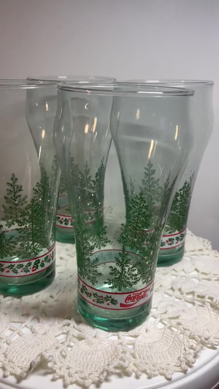 Vintage COCA-COLA Christmas Glasses, Holiday Pine Tree Tumblers, Holly  Berry Band, Coke Green Glass, Kitchen Glassware, Set of 4 