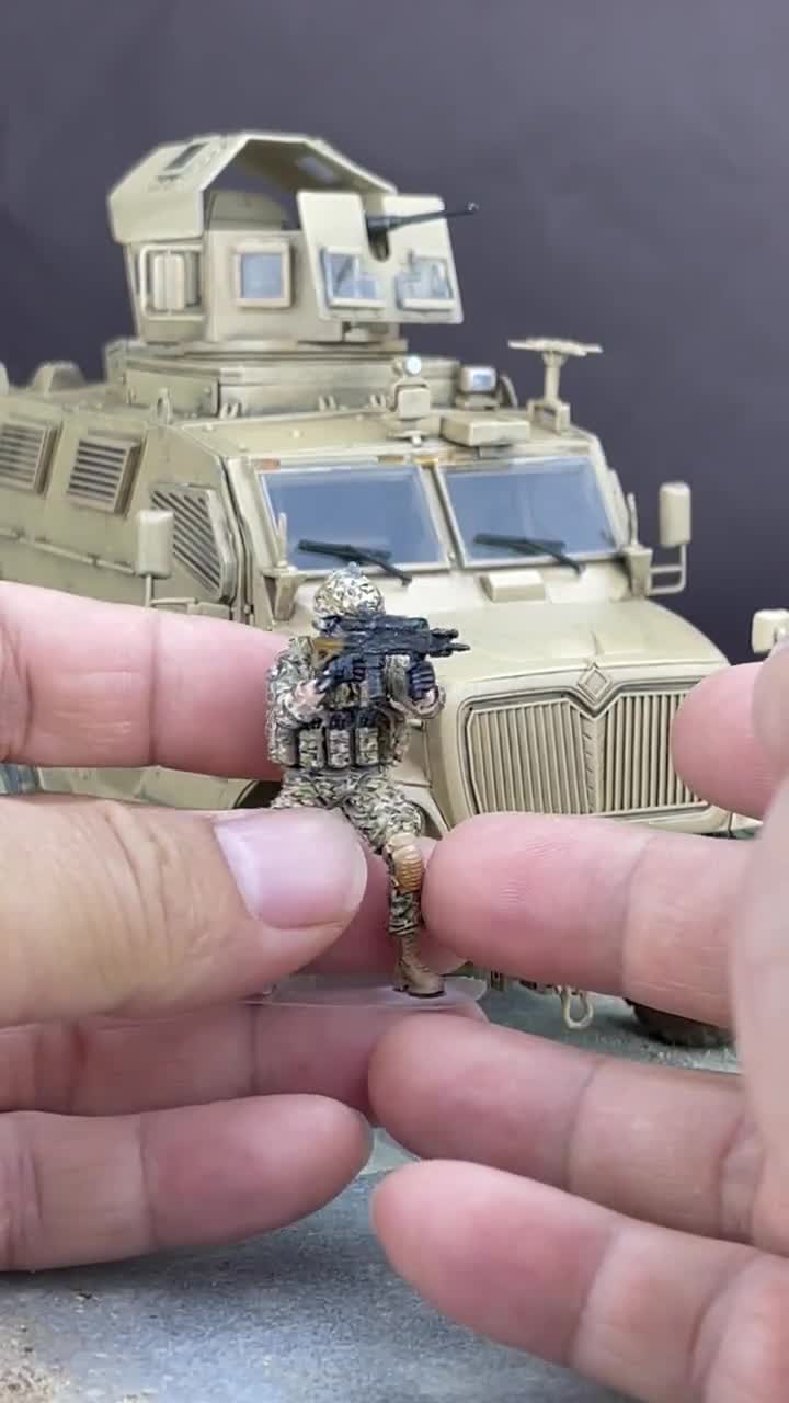 Painted US Navy Seal Figure: Multicam Camouflage, 1/35 Scale