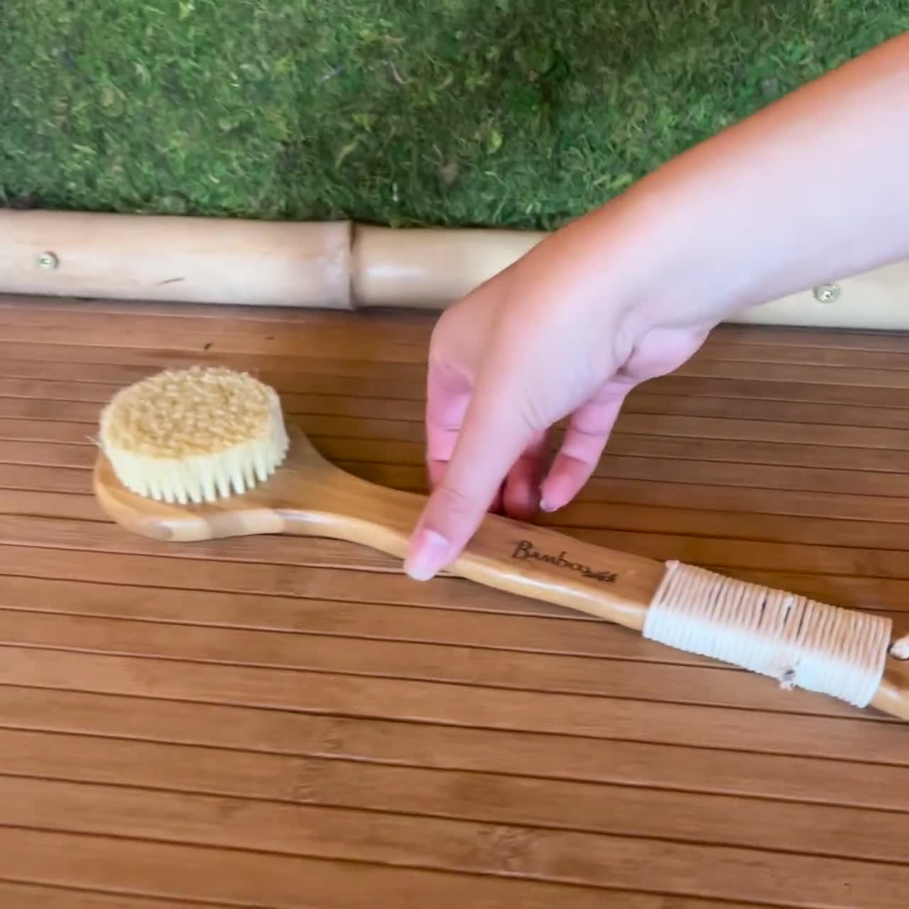 Bamboo Dry Brush, Sisal Bristles