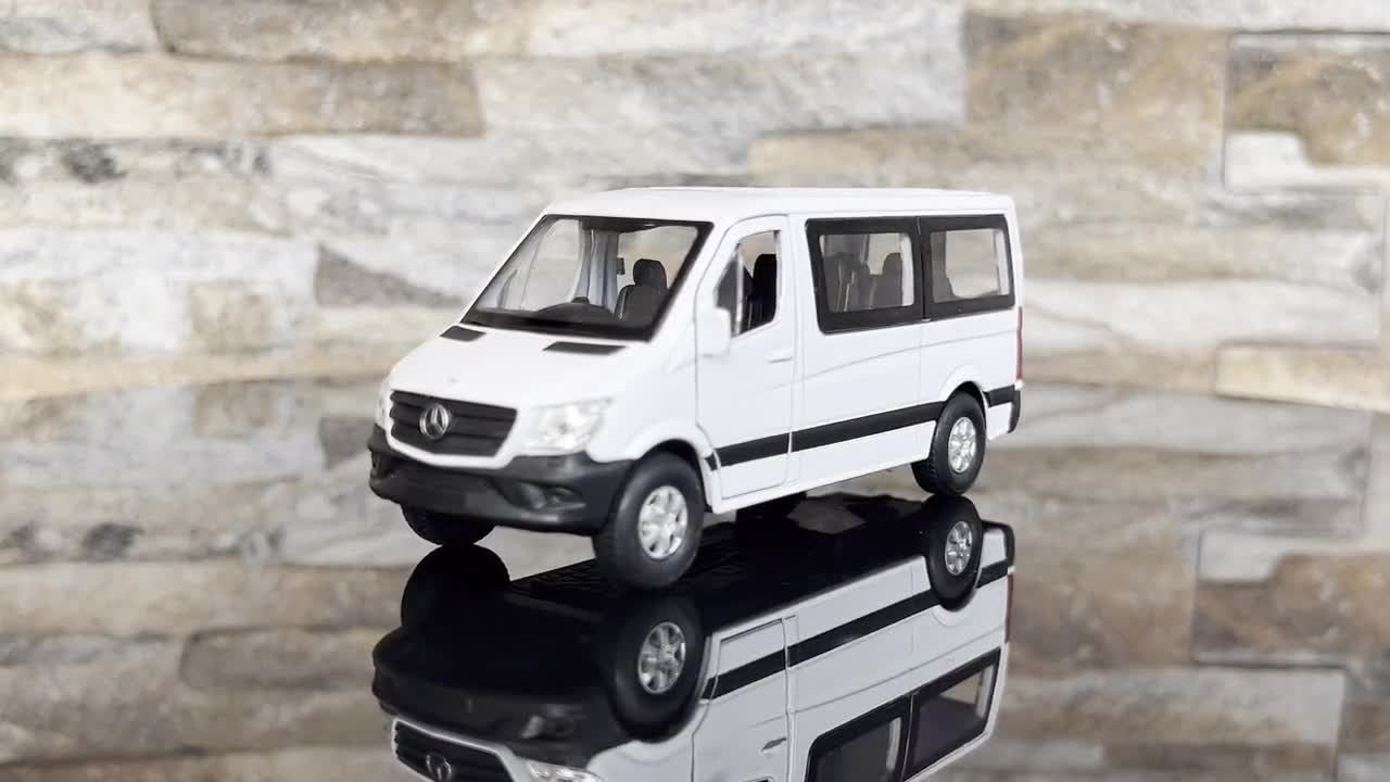 Voiture Miniature MERCEDES-BENZ Sprinter Tiny City Exhibition - Moulée Sous Pression - Neuf