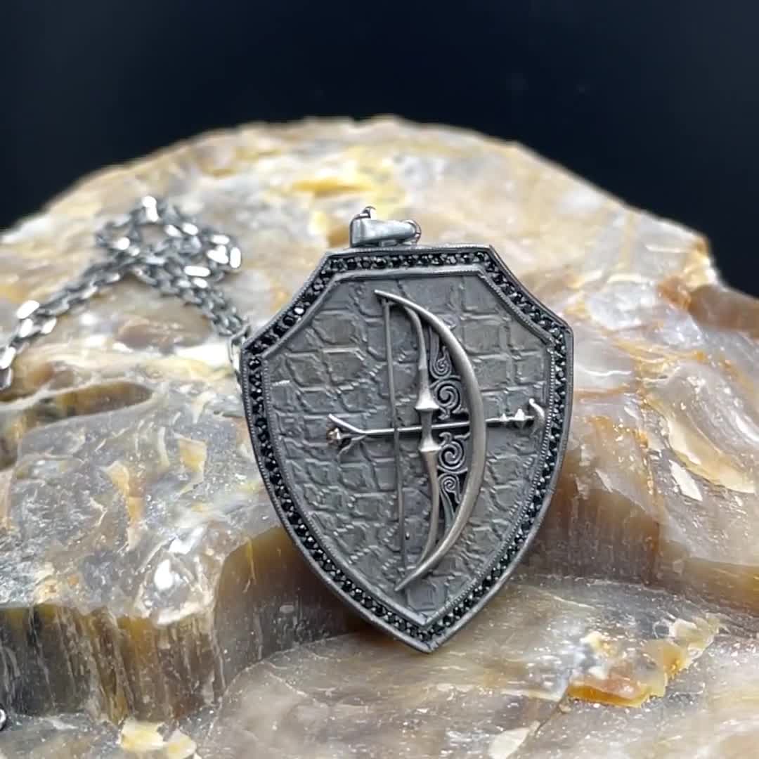 Frecce Di Tiro Con L'arco Con Gli Obiettivi Dentro Dal Fondo Del Fuoco - Foto 7