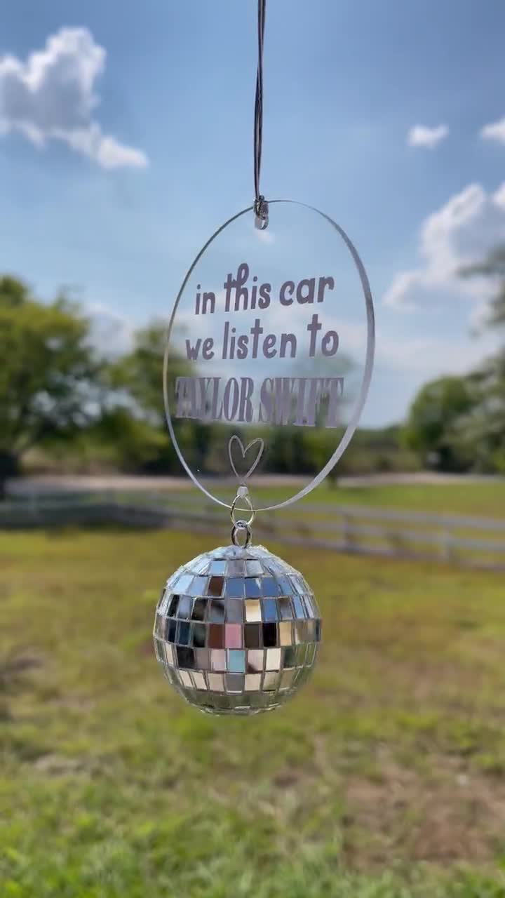 IN THIS CAR WE LISTEN TO TAYLOR SWIFT Car Charm – Creative Work of