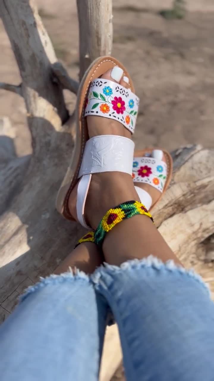 Huarache sandal women white embroidered/ white huarache women/ Mexican  sandals embroidered/ huarache women open toes/ leather women sandals