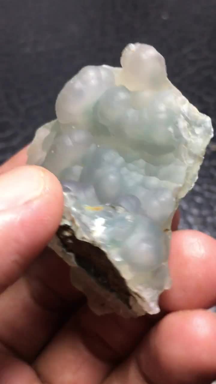 ブドウ状玉髄原石 47x35x14 mm - Etsy 日本