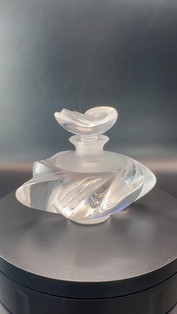 Lalique Samoa crystal perfume bottle. Seashell influenced vintage Lalique  frosted crystal perfume decanter.