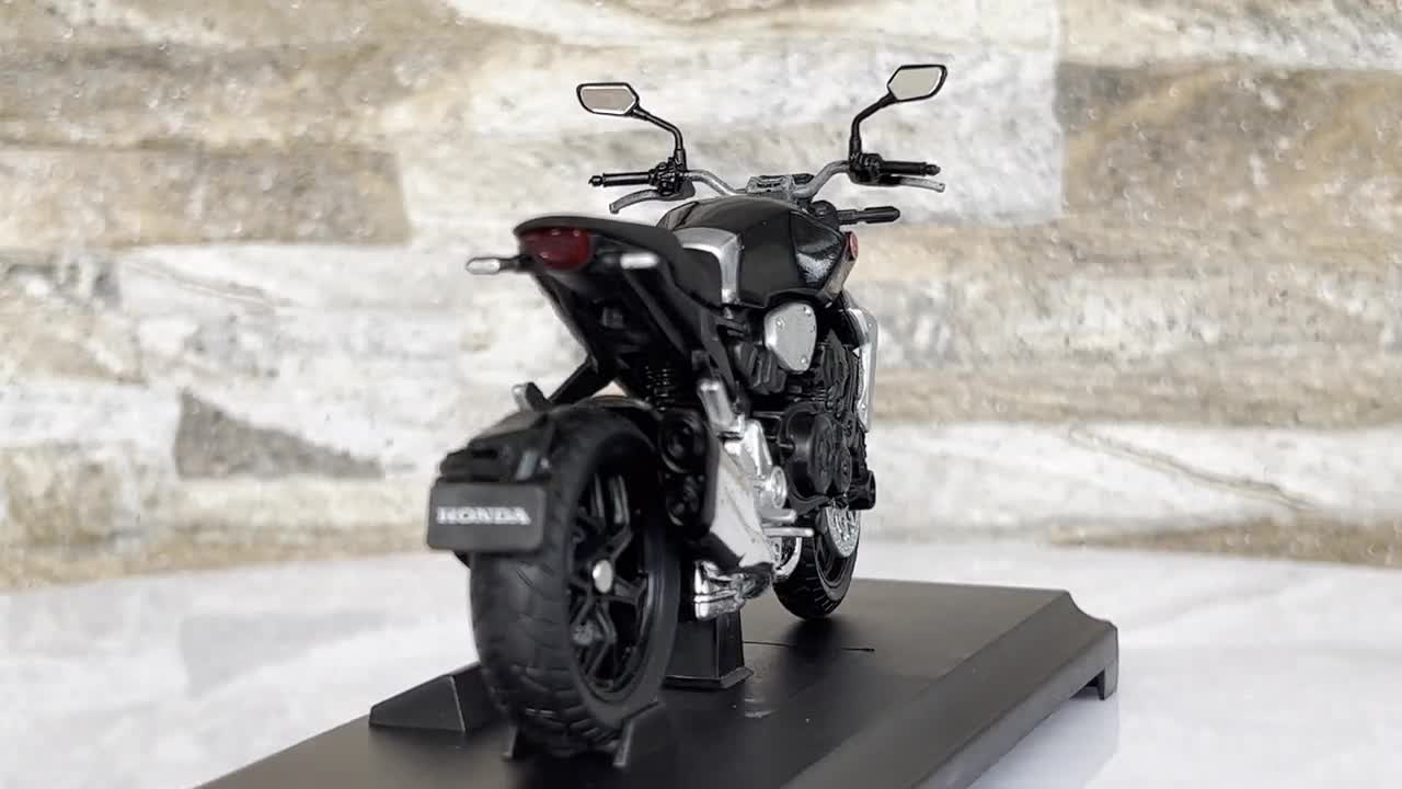 Honda CB1000R 2018 ,model Motorcycle, Scale 1/18 Diecast