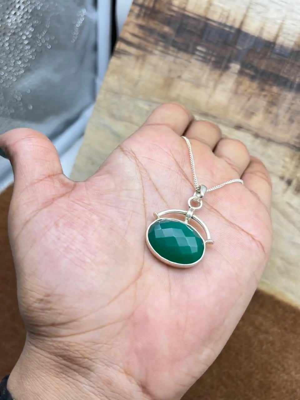 925シルバーグリーンオニキスペンダントネックレス、オーバルカット