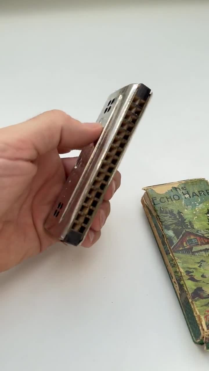 Vintage Hohner Echo Bell Metal Reed Harmonica – Original Box