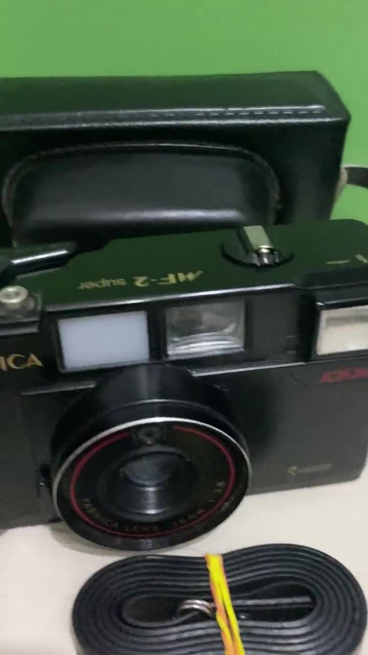 【カメラ　YASHICA　MF-2　superDX　（1709）】 Vintage YASHICA MF 2 Super DX Camera/ Kyocera Camera / Great