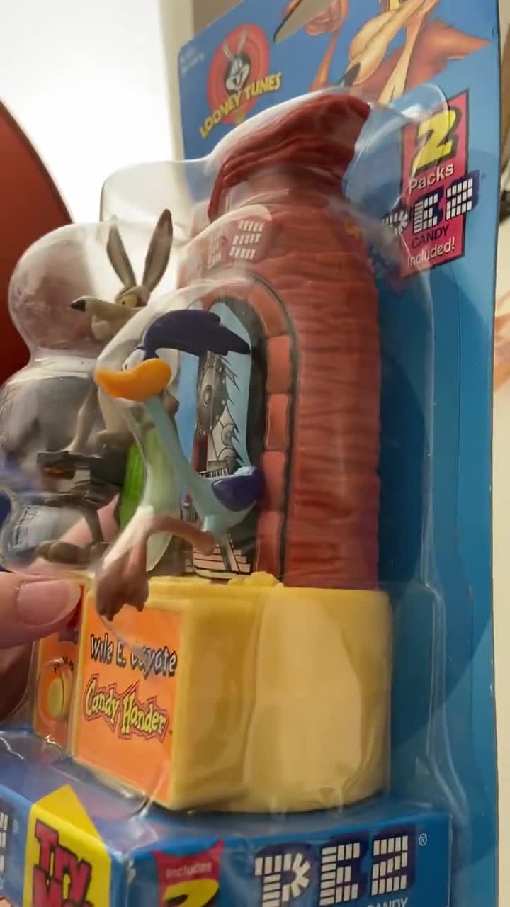 PEZ Wile E Coyote キャラクター VINTAGE 1998 EDITION LOONEY TUNES WILE E. COYOTE PEZ CANDY