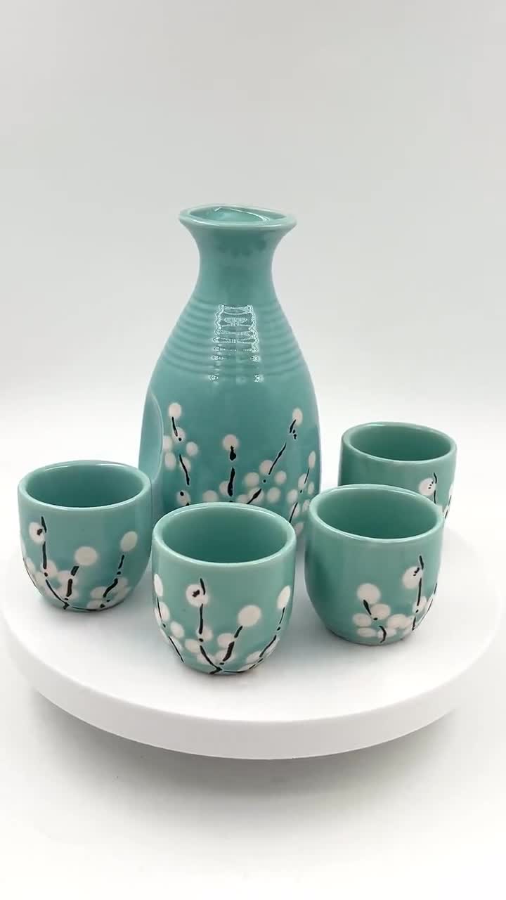 Saki Cup Set Sakura Sake Cup - Tokkuri Bottle & 4 Ochoko Cups
