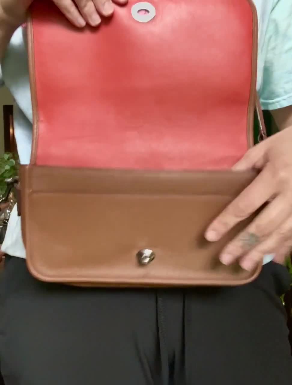 バッグ vintage coach leather hand bag turn lock Vintage Coach Legacy Black Signature Canvas Mini Bag Double