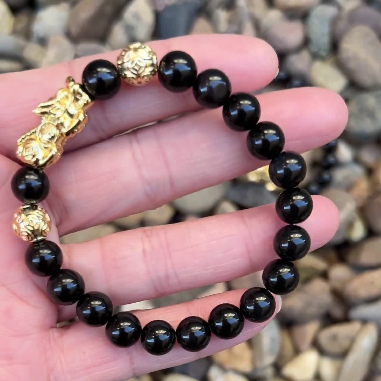 Black and gold feng store shui bracelet