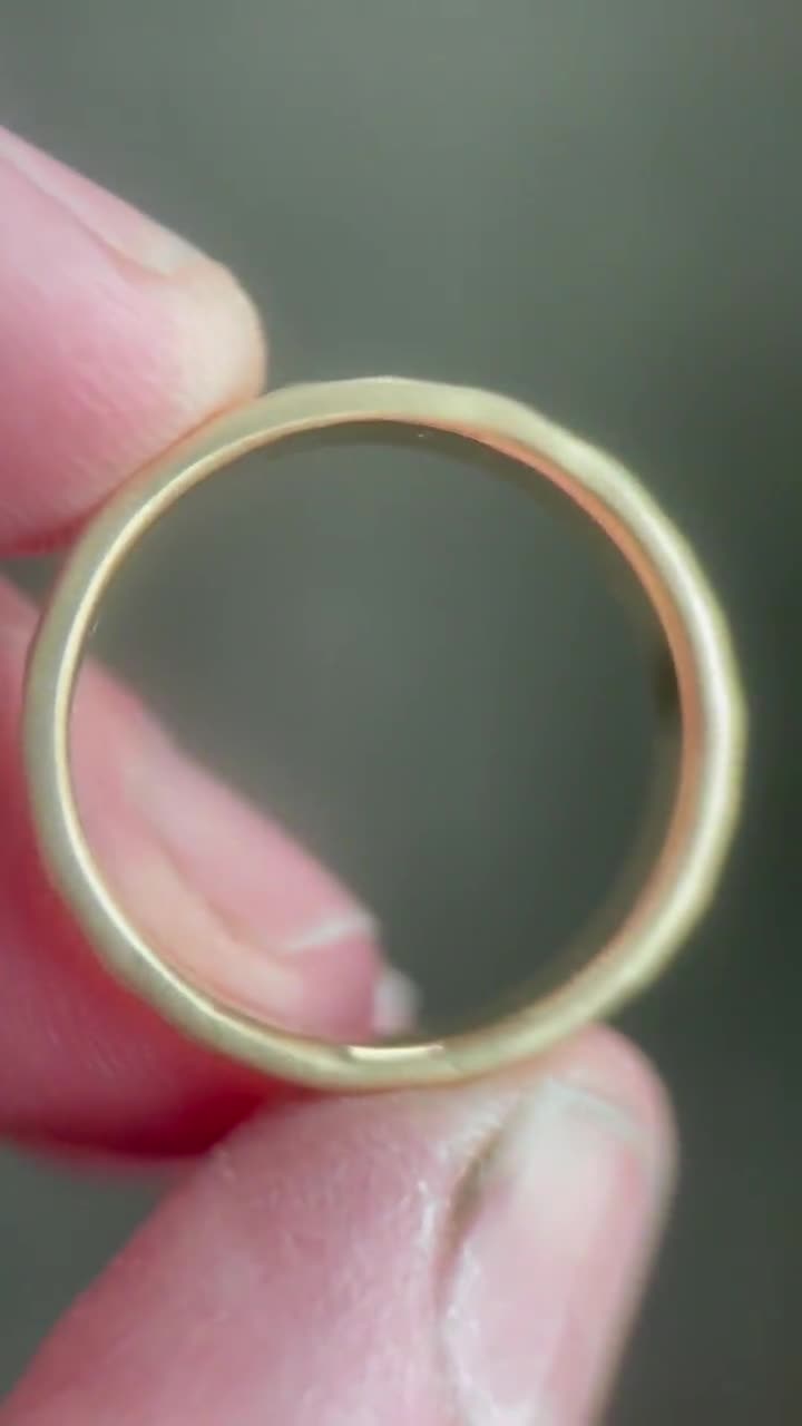 MAKING A GOLD RING FROM SCRAP (sandcasting) - YouTube