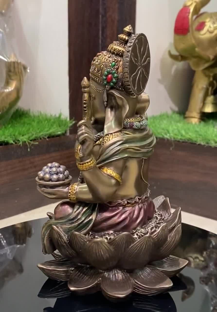 蓮の上に座るガネーシャ像：幸運をもたらすヒンドゥー教の神像 - Etsy 日本