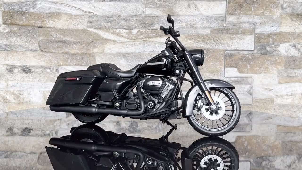 Harley-davidson Road King Special 2017 1:12 zwart | Nederland Harley-davidson Road King Special 2017 1:12 zwart | Nederland