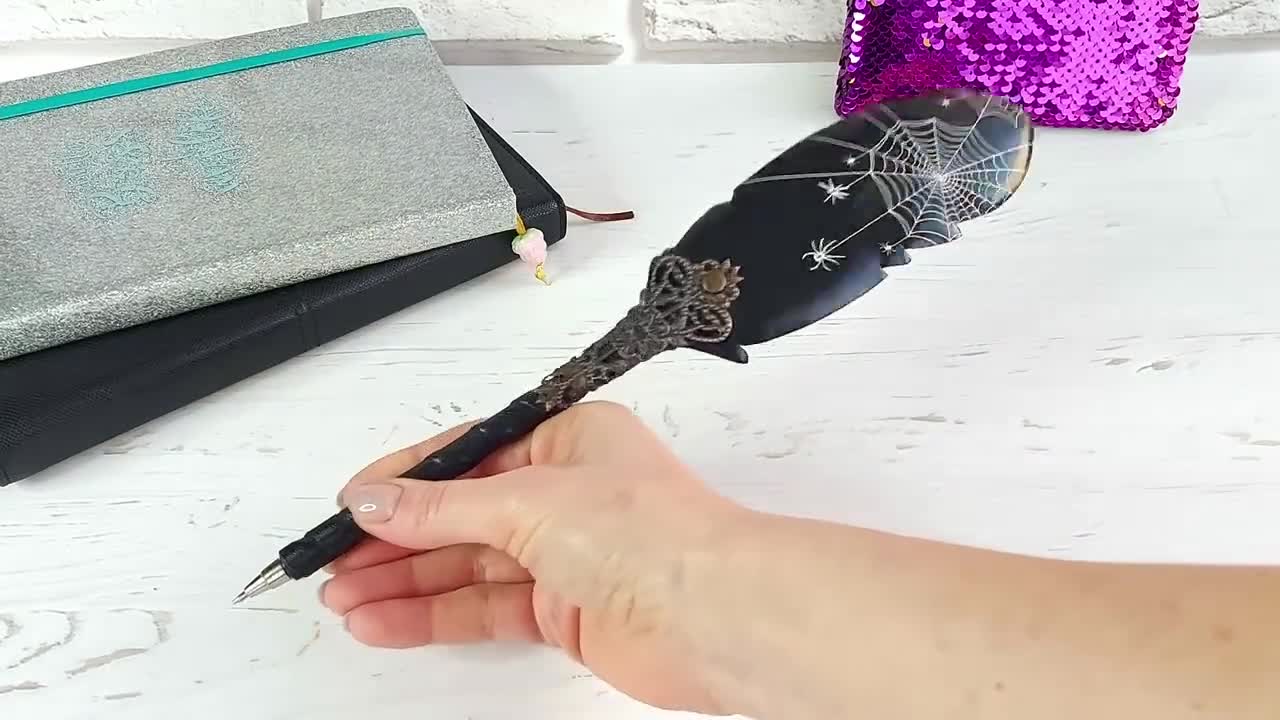 Unique Purple Feather Pen, Christmas Sister Gift for Her, Fantasy Fountain  Pen Artisan Pen for Journal, Teacher Pen, Christmas Daughter Gift 