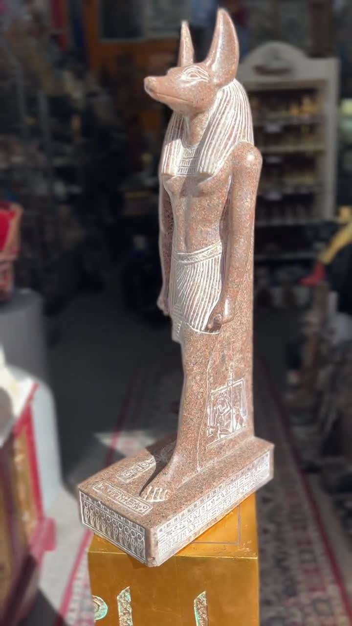 アヌビス像 - 古代エジプトの神アヌビス - ソリッドレッド花崗岩