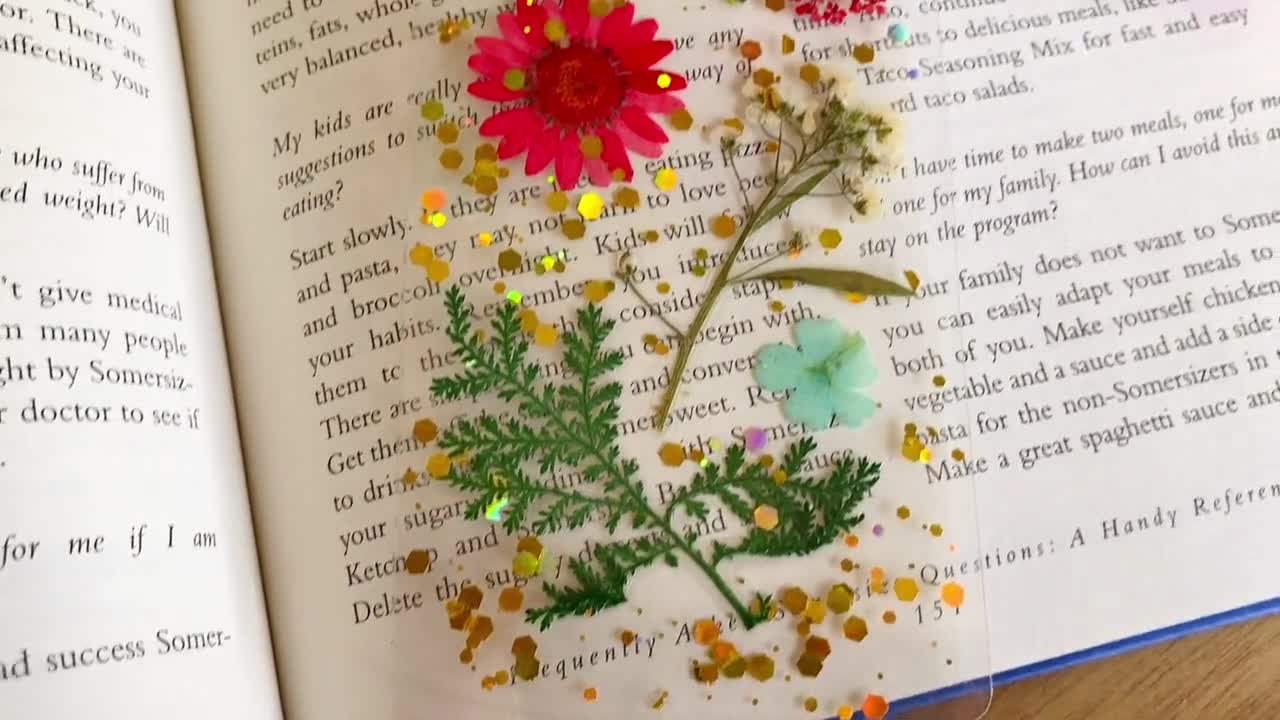 Dry Pressed Flowers Bookmark Over-sized Botanical Real Dried Flowers Book  Lover Gift Sparkly Magical 