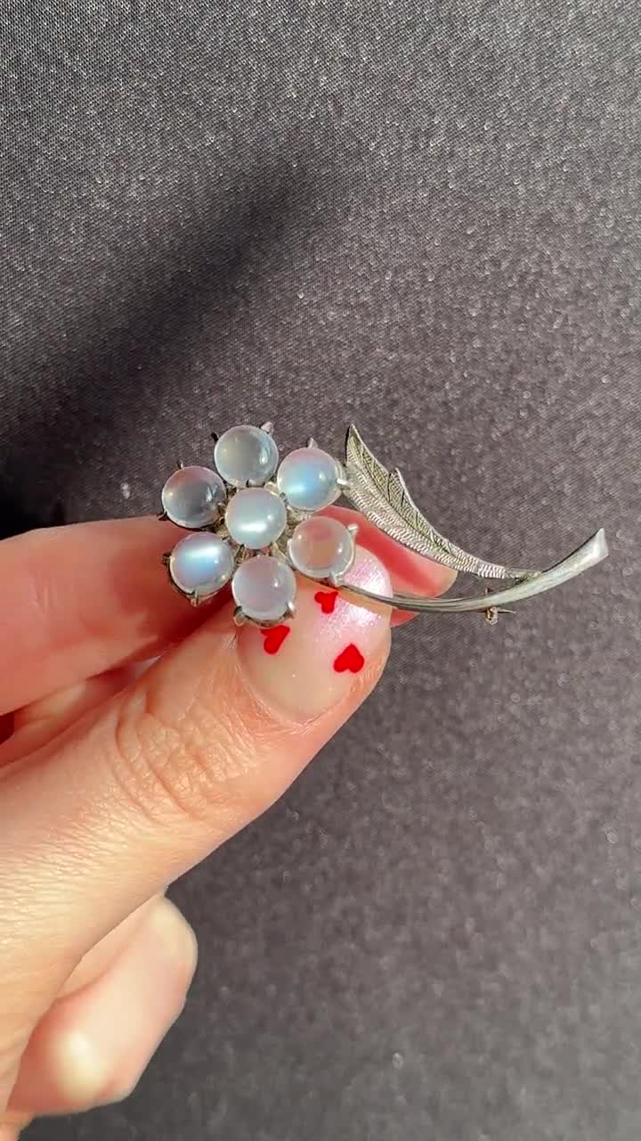   107 ムーンストーン　シルバー　ブローチ　フラワー ヴィンテージ ムーンストーン フラワー スプレー シルバー ブローチ
