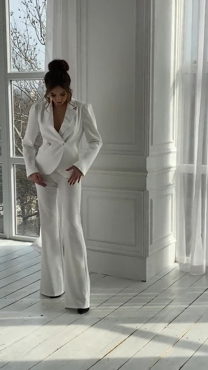 White Bell Bottom Pants Suit Set With White Blazer, Puffed Sleeve