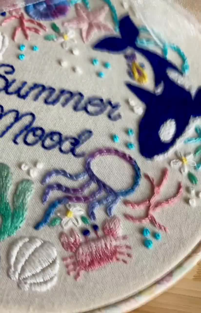 刺しゅう図案「シャチと夏」PDFダウンロード専用 英語版 可愛いシャチ