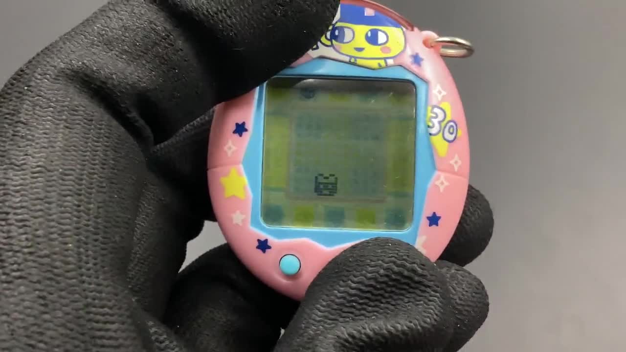 たまごっち　4U Amazon.co.jp: TAMAGGOTCHI 4U PURPLE (たまごっち 4U パープル