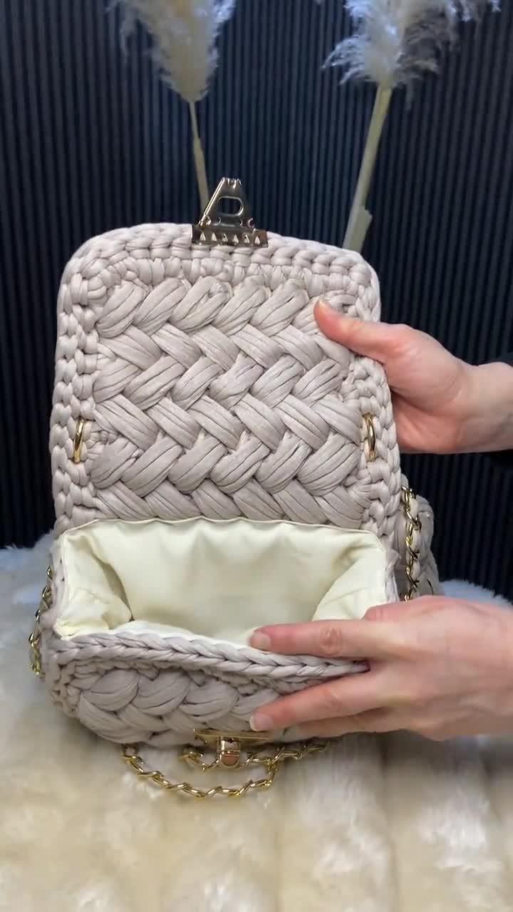 Hande made wool duck shoulder bag crochet niche design tote cute goose wool  woven bag pearl chain cross-body bag