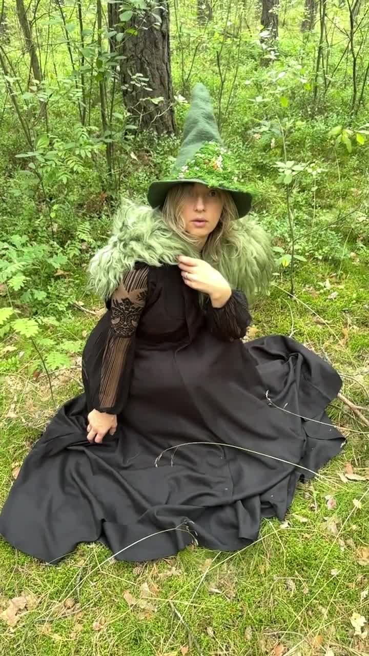 緑の森の魔女帽子 - 苔付きドルイドコスチューム - 手作りファンタジー