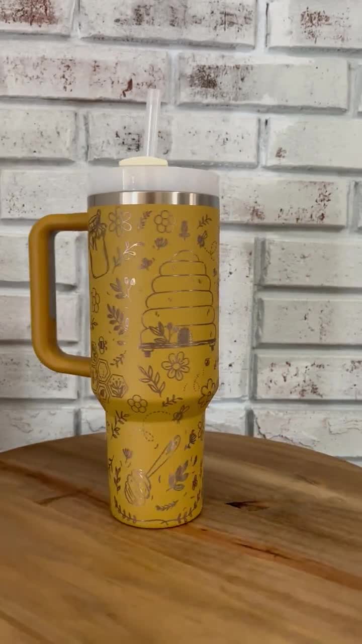 Bee Hive Engraved Stanley Dupe, Tumbler 30 Oz, Bee Hive Full Wrap, Quencher  Dupe, 40oz Tumbler With Handle 