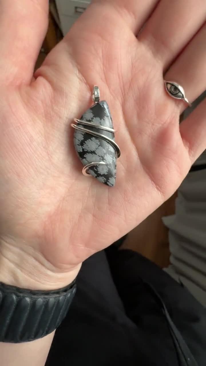 ■花黒曜・雪片黒曜石■SV.925■スパイラル■ペンダント スターリングシルバーのスノーフレークオブシディアンペンダント