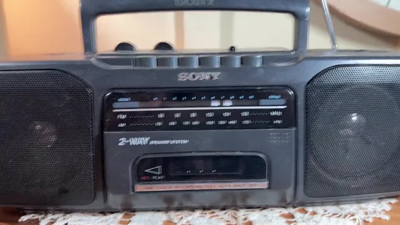 Vintage SONY, Boom Box, AM/FM Radio, Portable Stereo, Cassette Player,  Tested, 1980's K10/1-10-2 